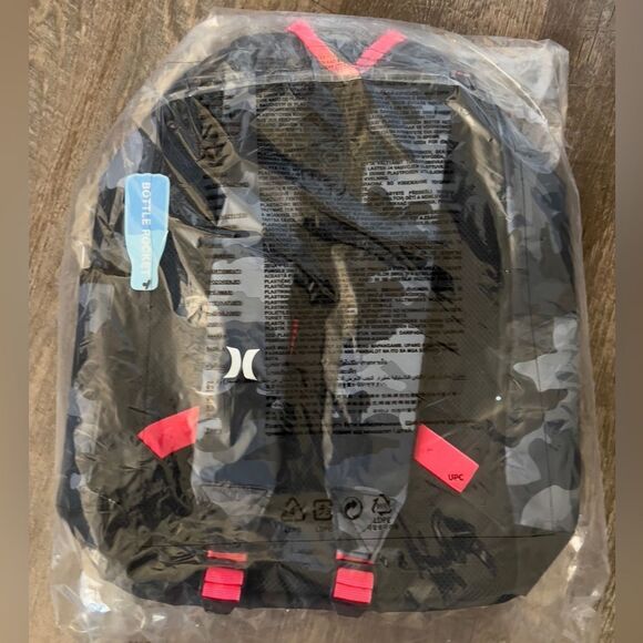 Hurley Graphic Shark Dark Grey Camo Backpack - Picture 3 of 4